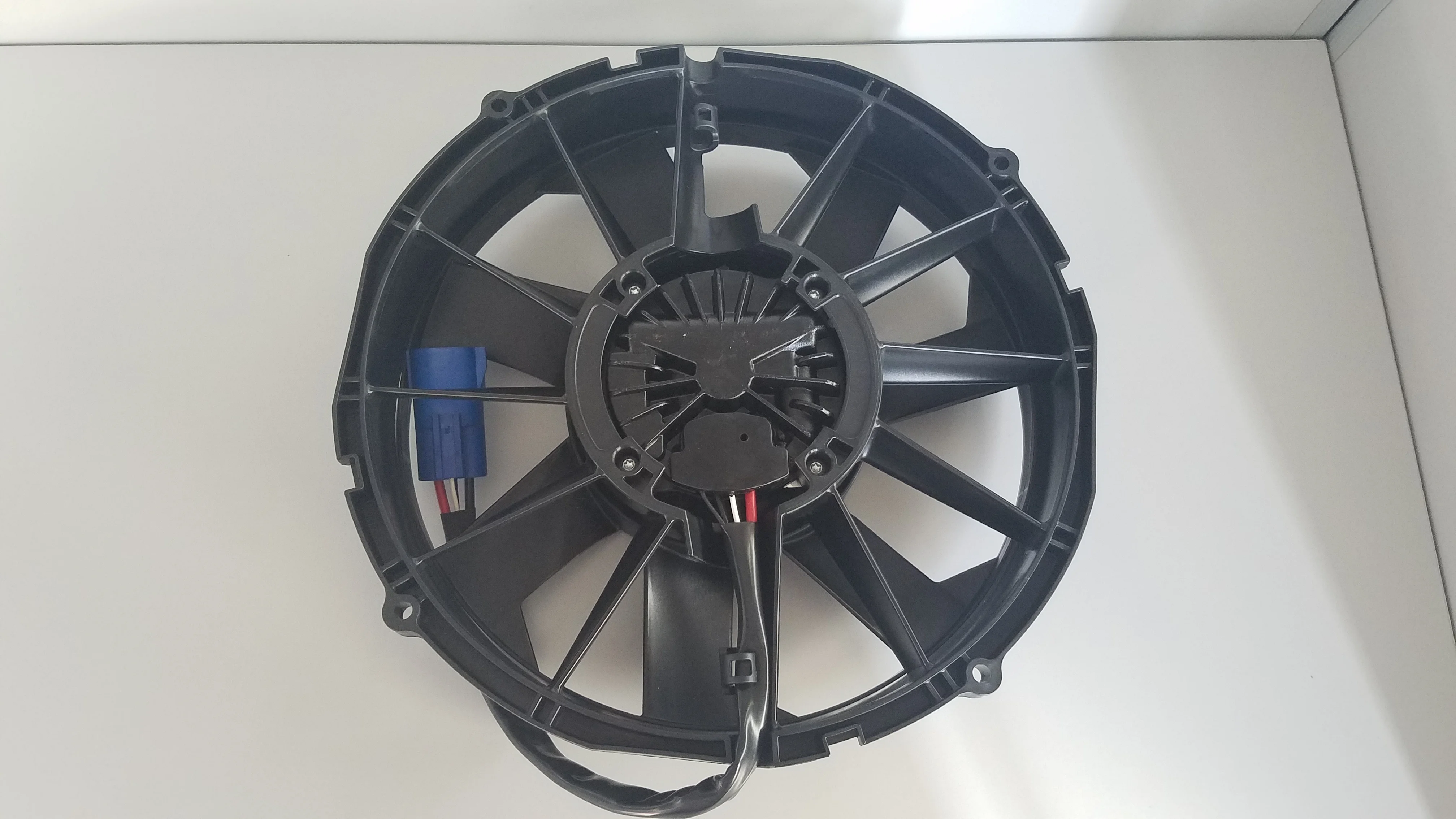 12V/24V SPL-506 автобус с бесщеточным двигателем постоянного тока вентилятора конденсатора/осевые вентиляторы/вентилятор конденсатора для спал