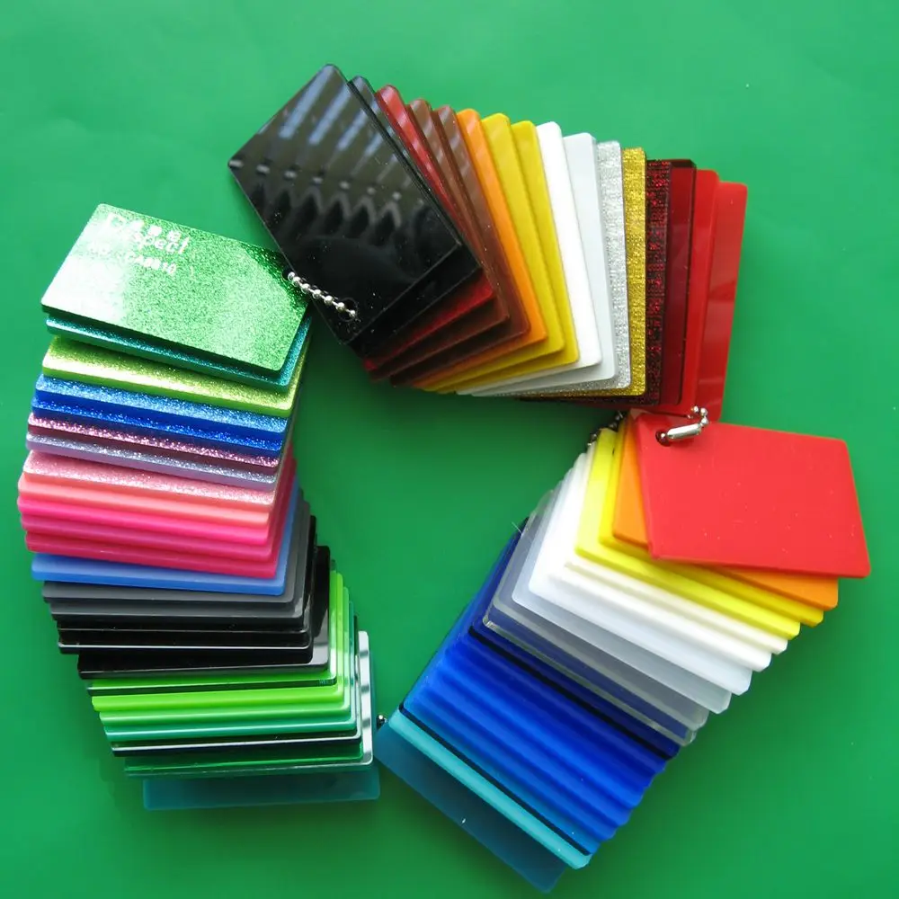 Жесткая и прочная акриловая пластина