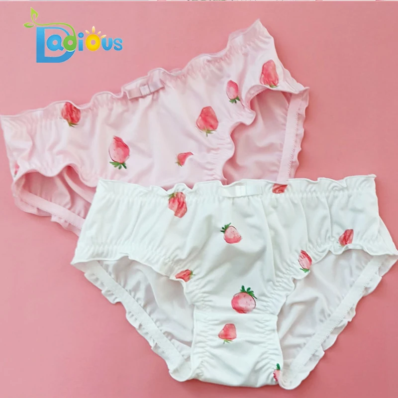 2019 Fashion Cute Strawberry Printing Sweet young Girls Underwear Women Panty