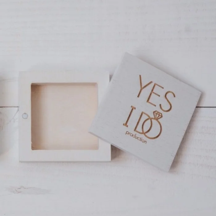 
plain Square Wooden Box with Lift-off Removable Lid 