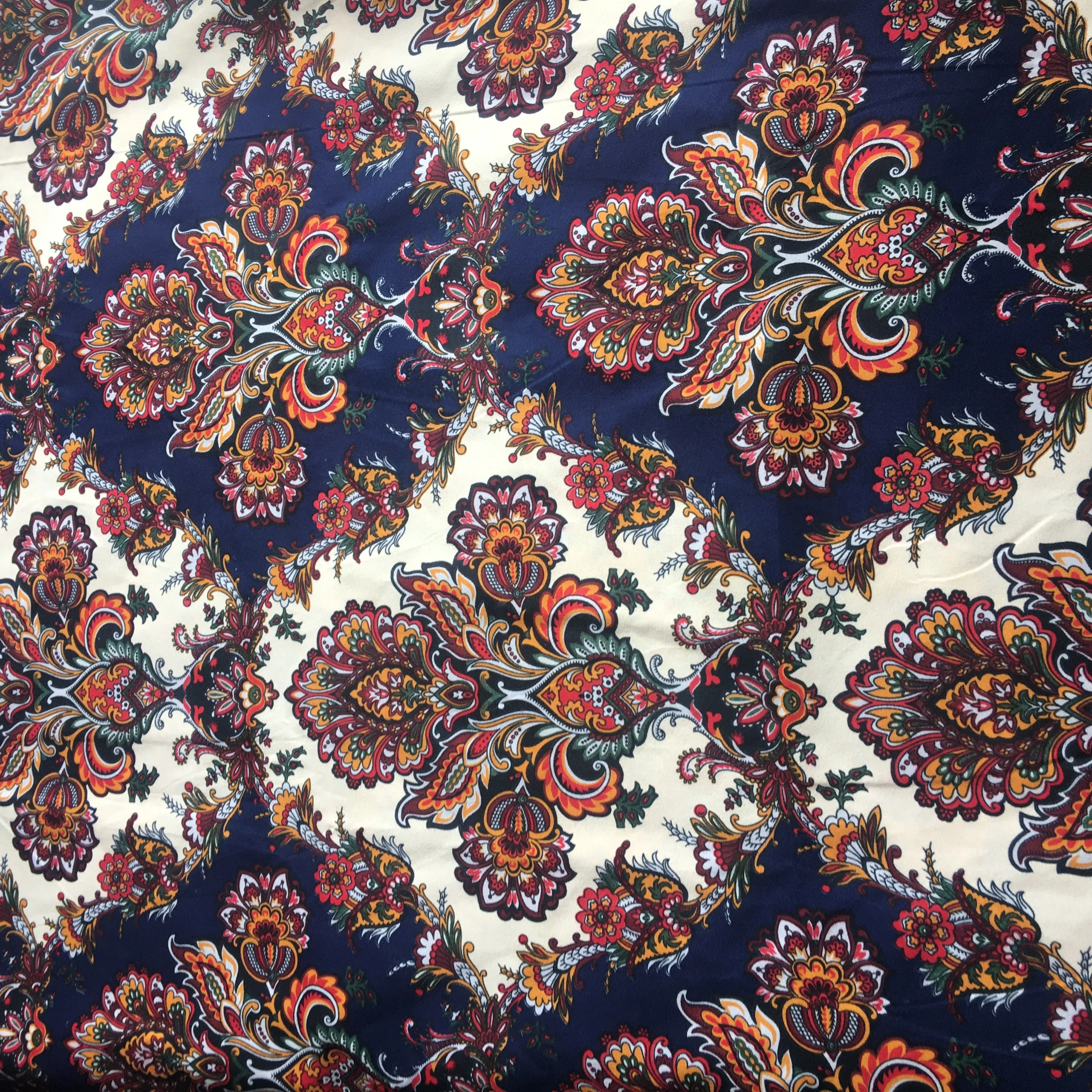 Disperse printing and dyeing can be used for carpet fabric