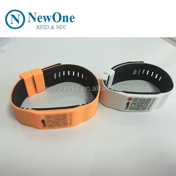 2018 rfid silicone bracelet with qr code and NFC chip