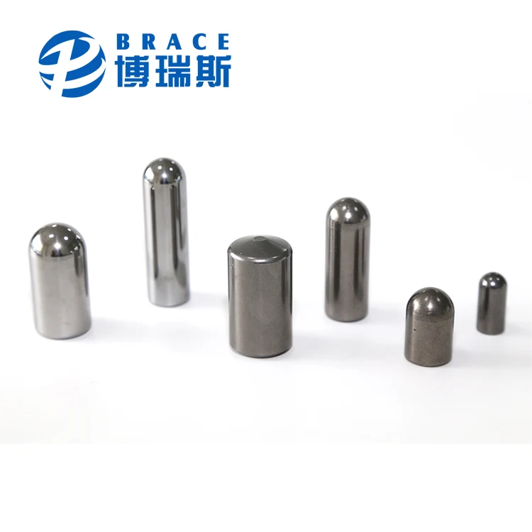 Tungsten carbide stud for HPGR