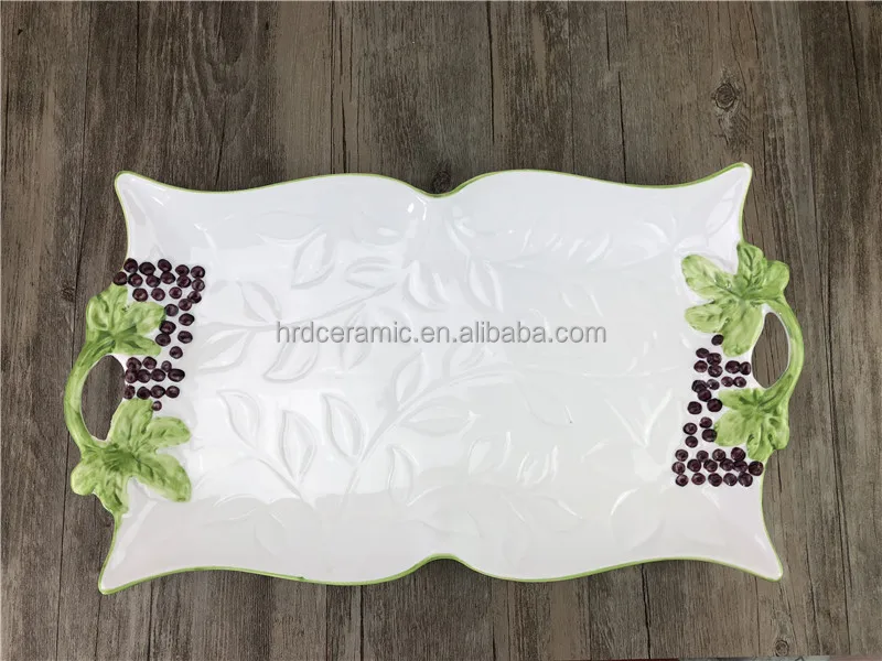 New model butterfly shape hand paint decoration ceramic plate with lovely design