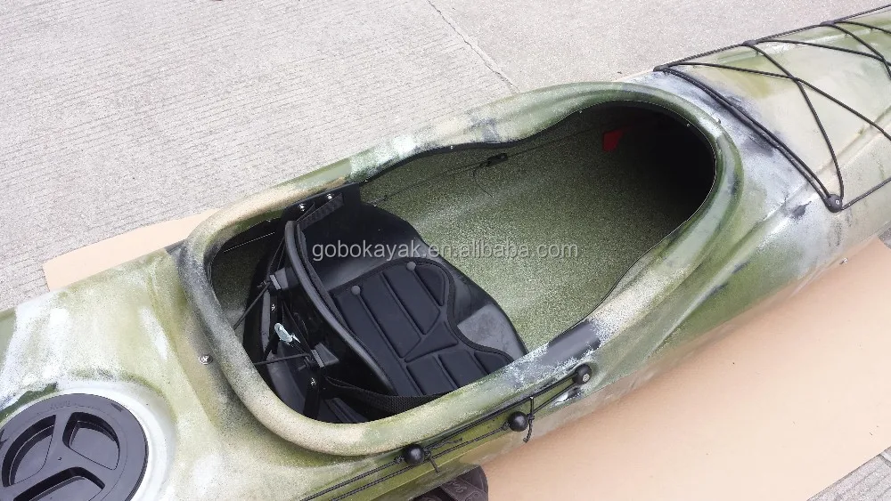 plastic rubber pedal kayak rowing boat with sprey deck