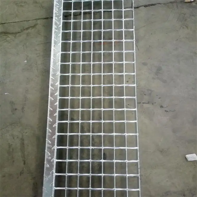 Galvanized outdoor composite stair tread