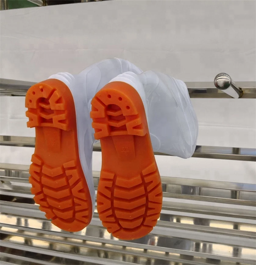 Deodorizing and drying shoe rack for commercial slaughterhouses in China