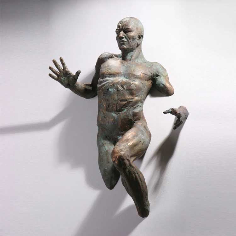Hot sale antique sculpture on wall art bronze Matteo Pugliese statue