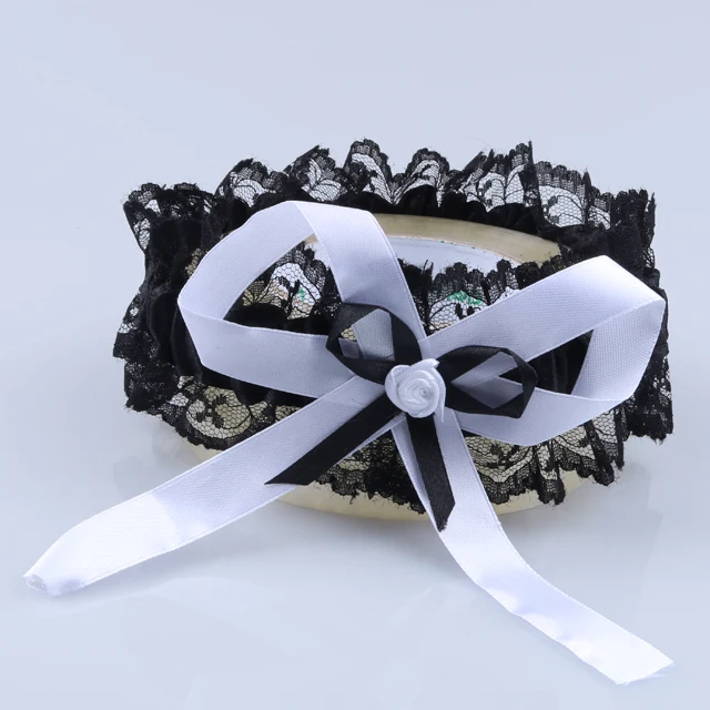 Single bride  party  bachelorette hen Party sexy girl lace garter white bow decorated with black leg garter