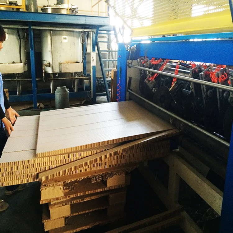 Cutting accurately Paper honeycomb board slitting machine
