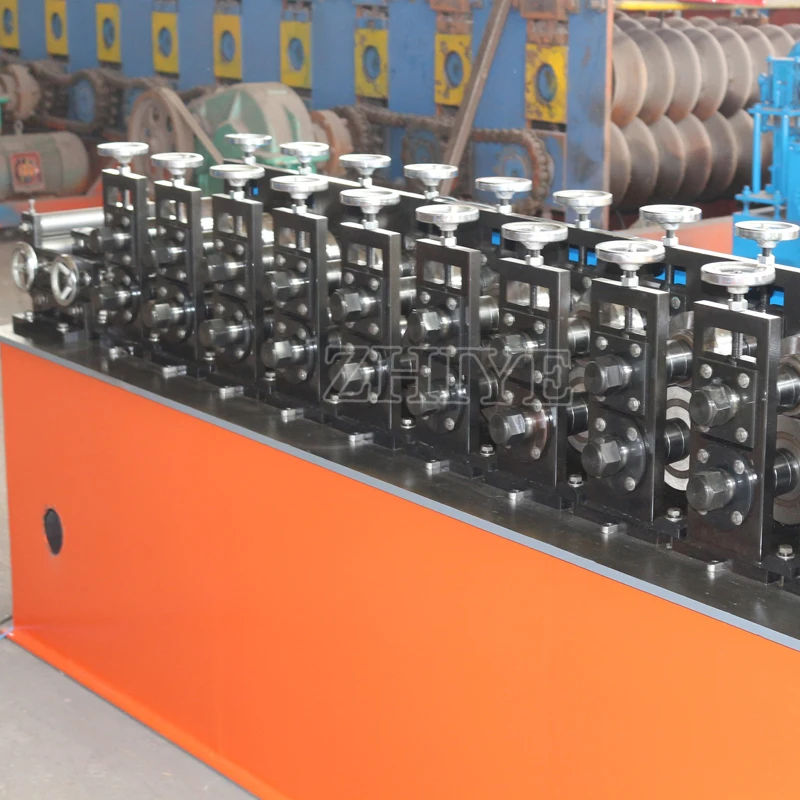 automatic roller shutter door slat roll forming line/Aluminum Shutter Roller Door Frame Cold Forming Machine