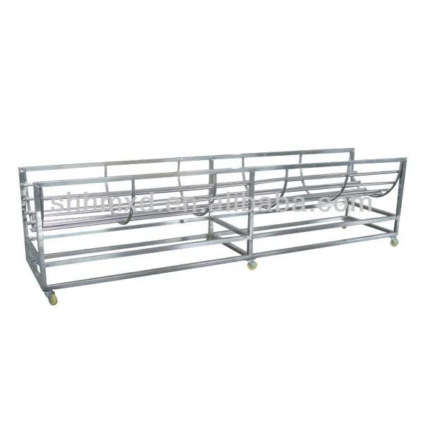 Laundry feeding truck