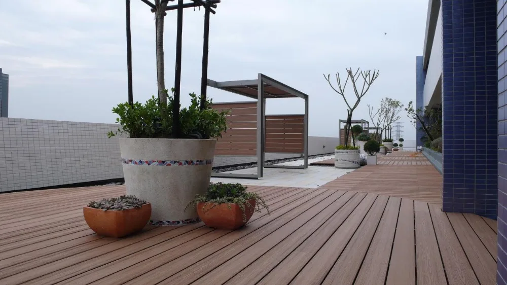 Dalian Xin Yue Scientific Wood Plastic Outdoor Deck Gazebo Balcony Railing Designs and Flooring