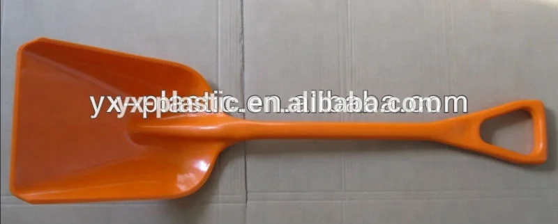 truck plastic shovel/spade