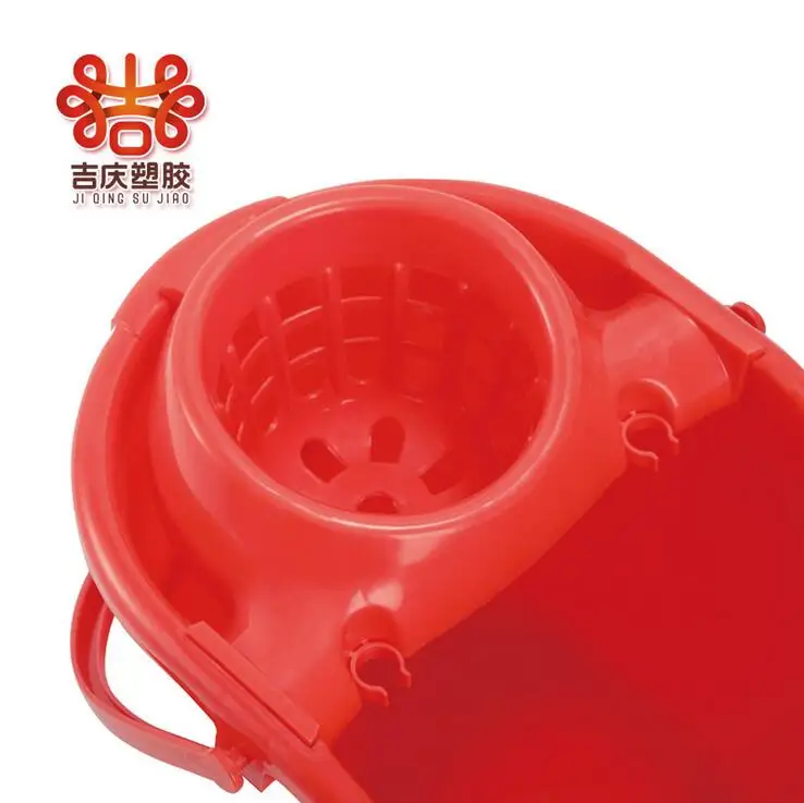Hot Sale Commercial Household Cleaning Squeeze Plastic Mop Bucket With Wheels Household Cleaning Tools and Accessories