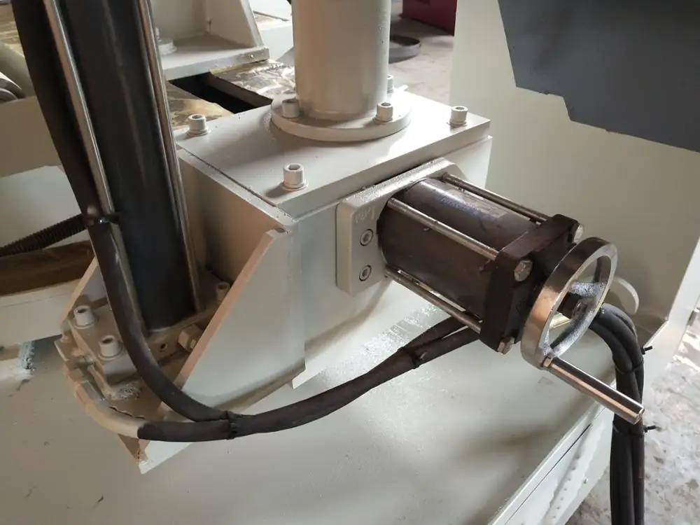 45 degree Miter Cut band saw machine