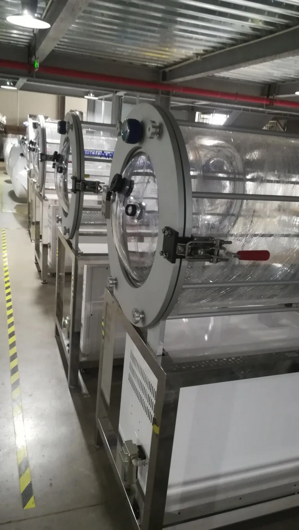 MACY-PAN HP600 pet Hyperbaric Oxygen Chamber Veterinary Equipment