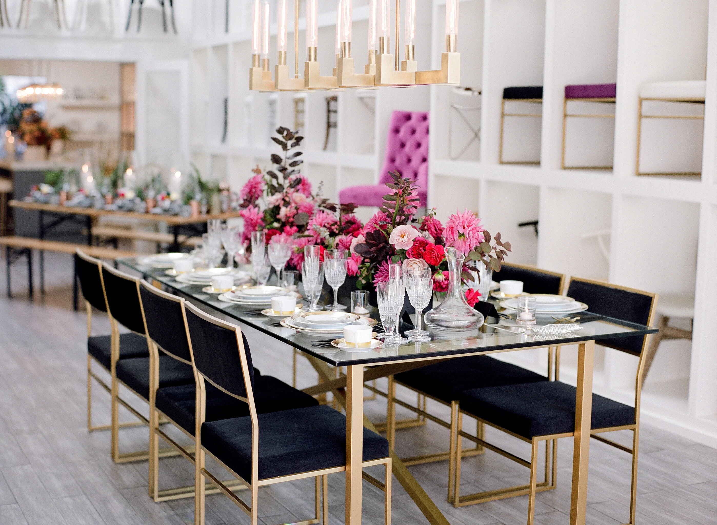 MRS WOODS Modern Style 4 Seater Gold Stainless Steel Frame Round Glass Wedding Dining Table