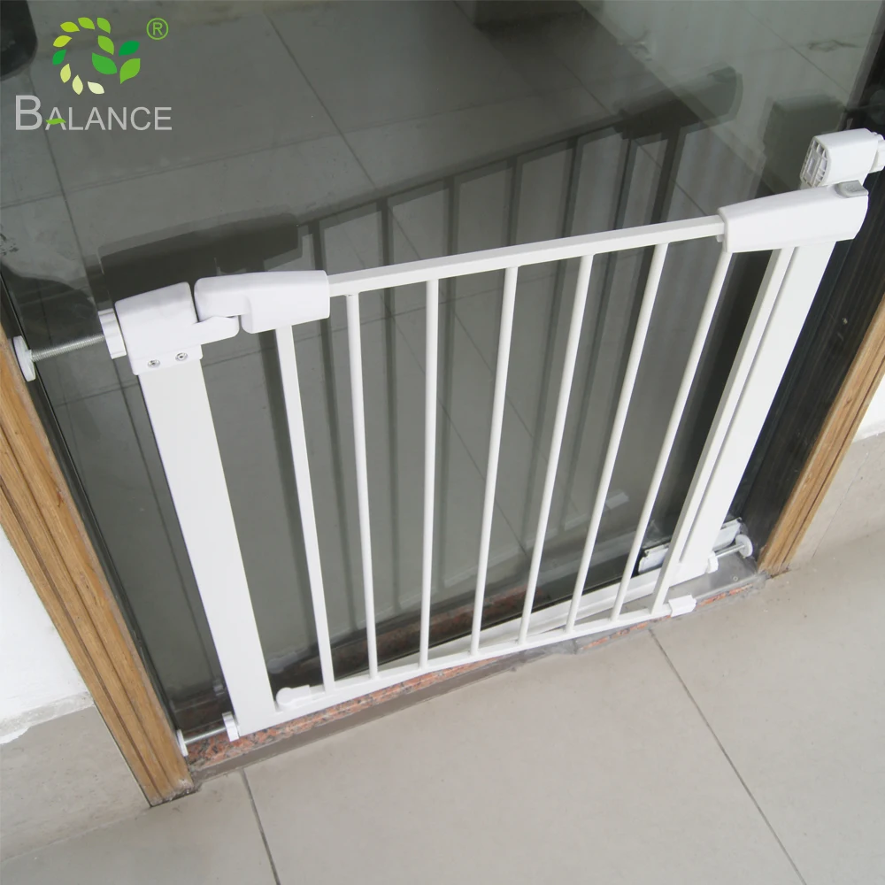 Expandable foldable cat door gates playpen plastic stairs edge kids dog retractable pet child kid baby safety gate for baby