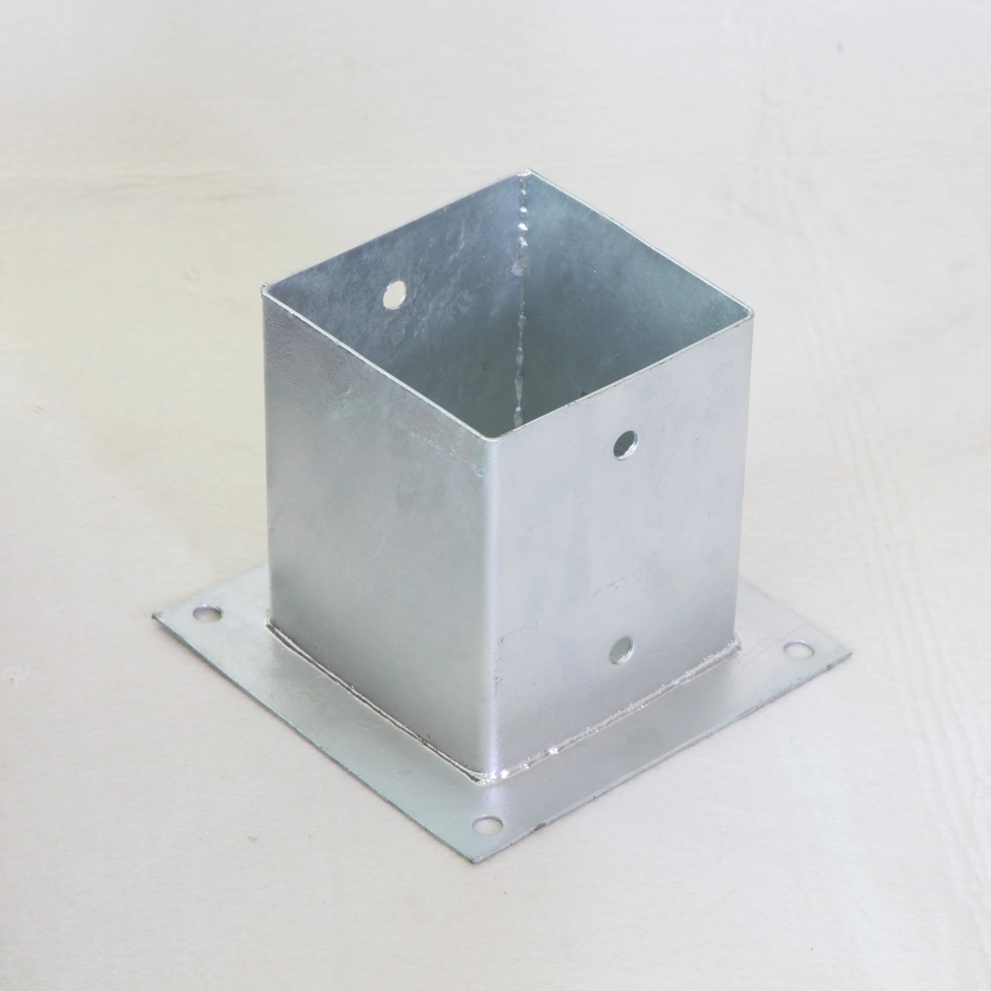 
China Factory Premium Quality Building Materials Hot-dipped Galvanized Steel Plate Post Support 