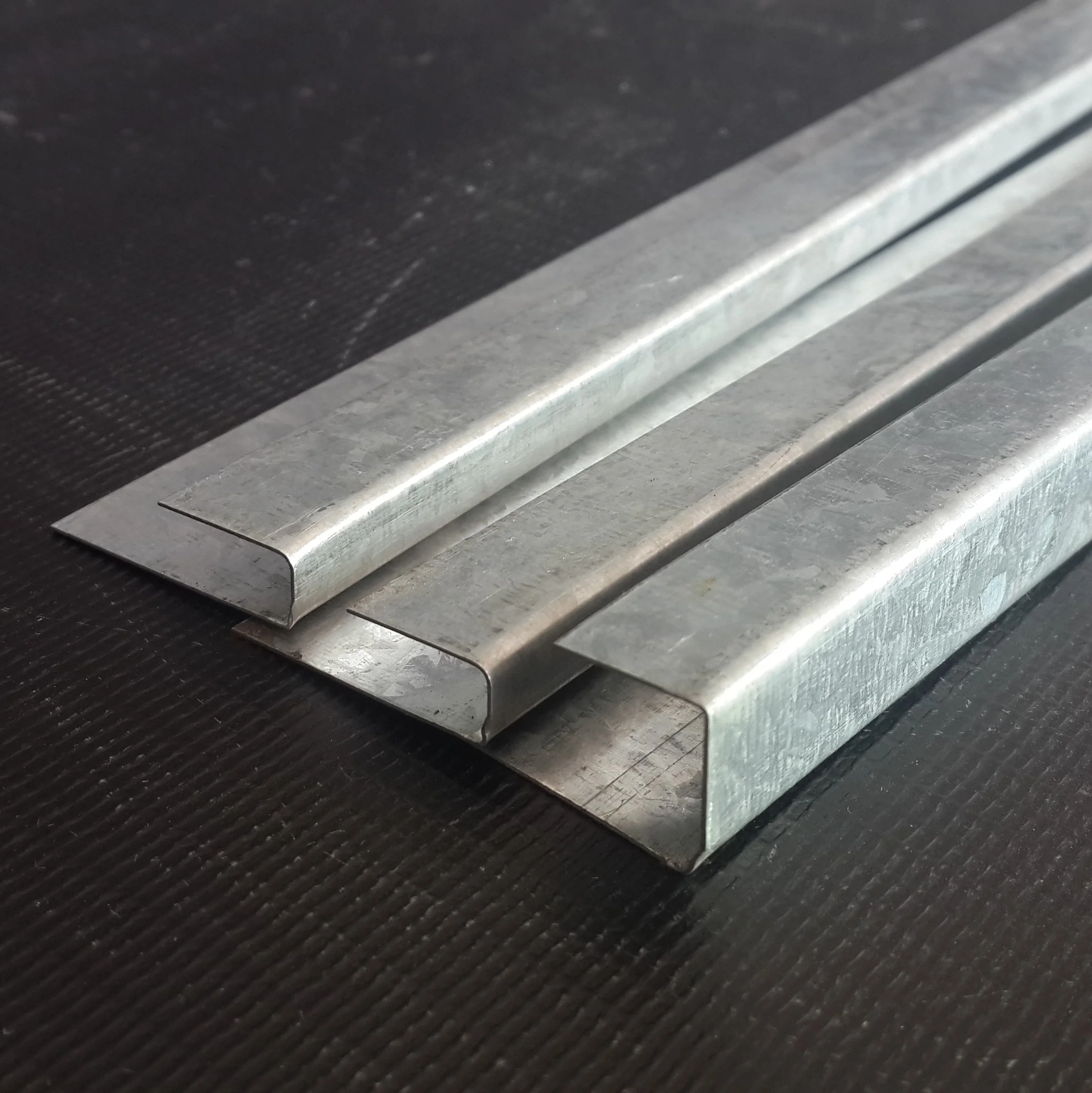 OEM competitive price china manufacturer drywall j furring channel ceiling system