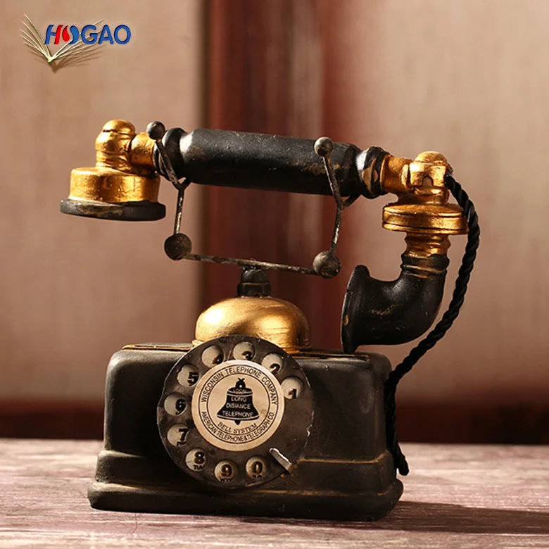 Wholesale American home loft coffee living room window decoration polyresin craft nativity figurines vintage resin phone model