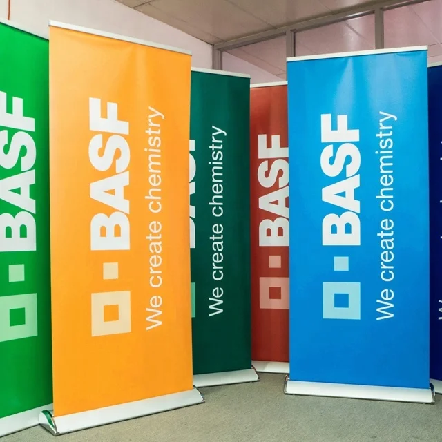 High quality roll up screen banner stand,pull up banner display stand in guangzhou