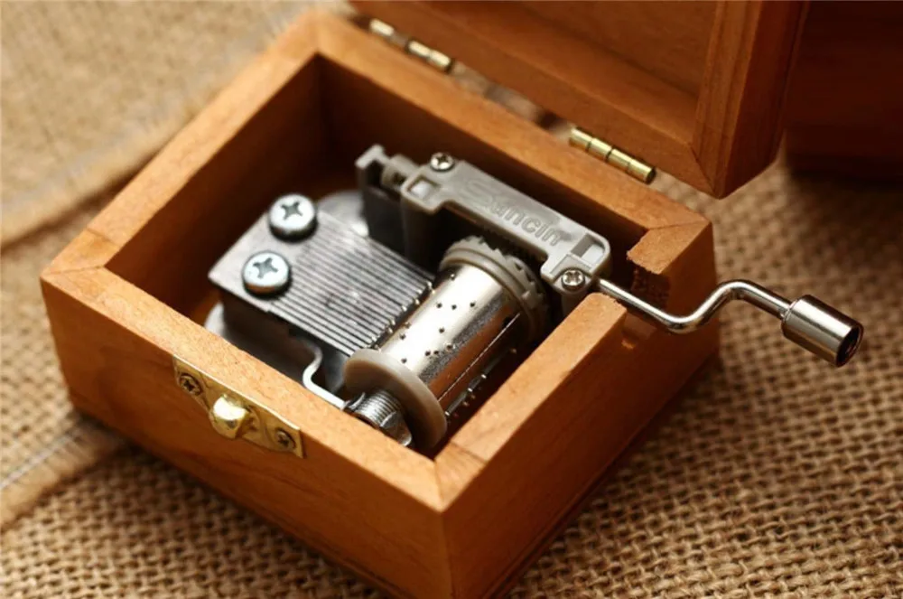 Personalizable Wood Musical Box