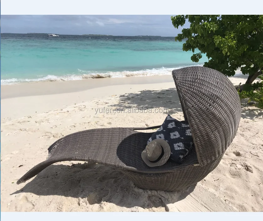 Outdoor furniture rattan sun loungers for beach
