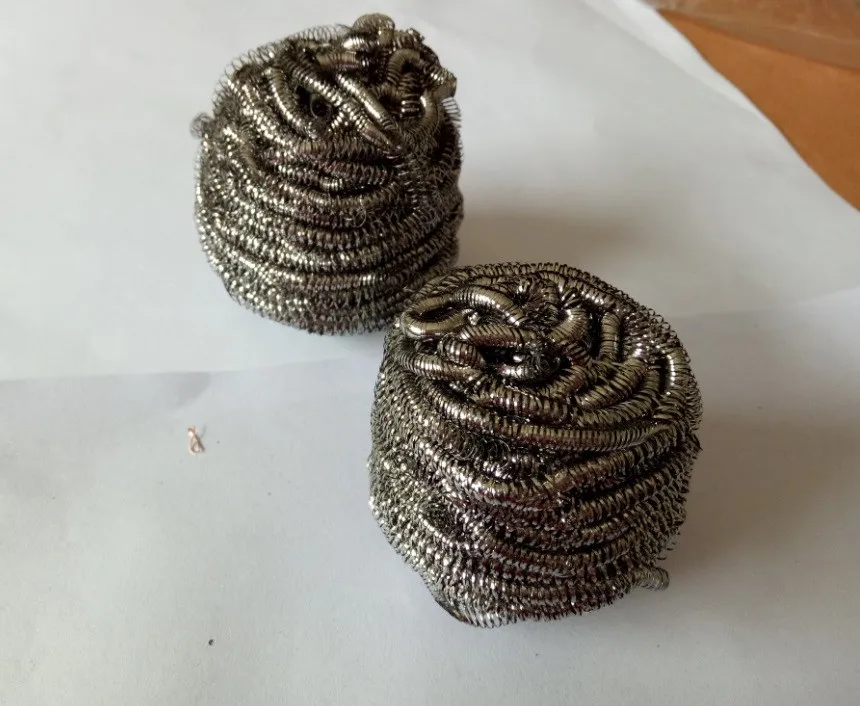 abrasive sponge scourer / iron cleaning ball scrubber scourer / scourer sponge pad (ss 410)