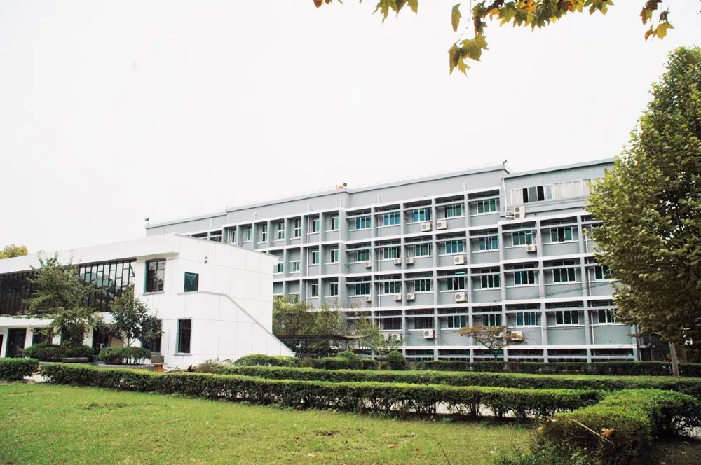 Jonyang JY813-W deep vehicle-mounted hydraulic water well drilling rig drilling vehicle