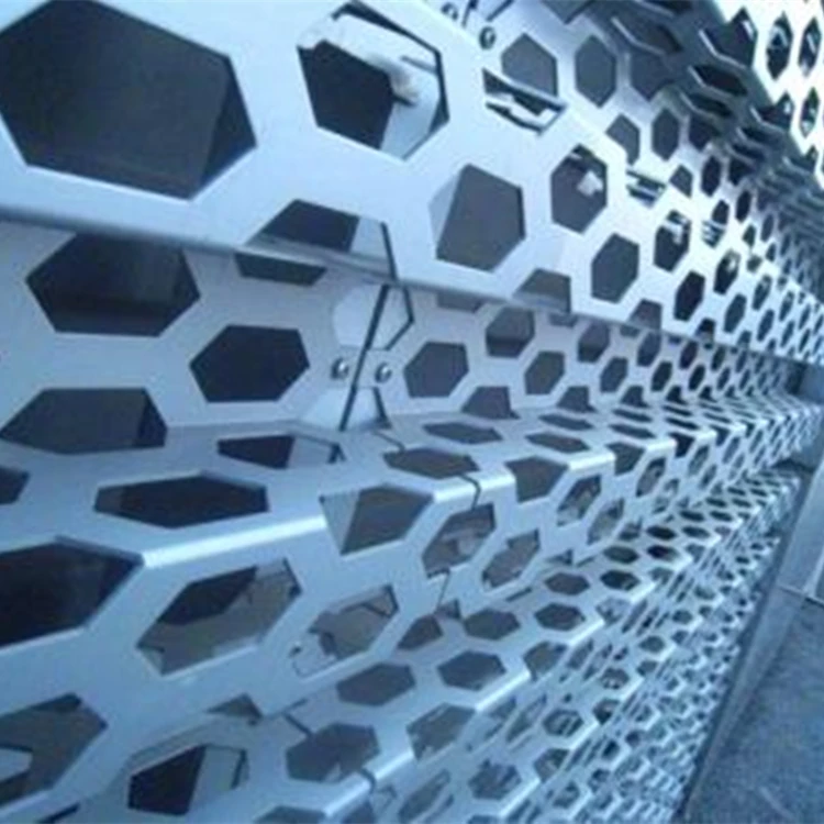 Good quality 5mm round hole size perforated metal mesh punched square hole size netting