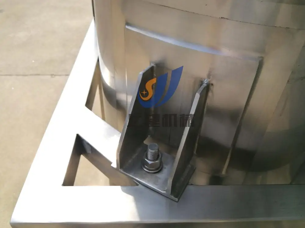 Vacuum degassing machine