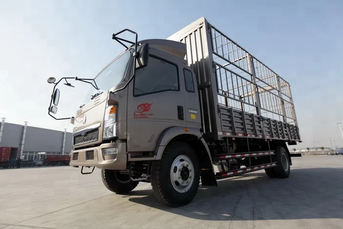 
SINOTRUK new product Small Stake Cargo Truck for low price 