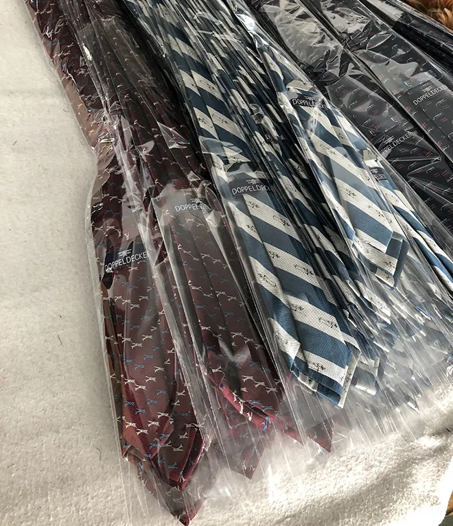 Google manufacturer factory direct clear plastic necktie made in China