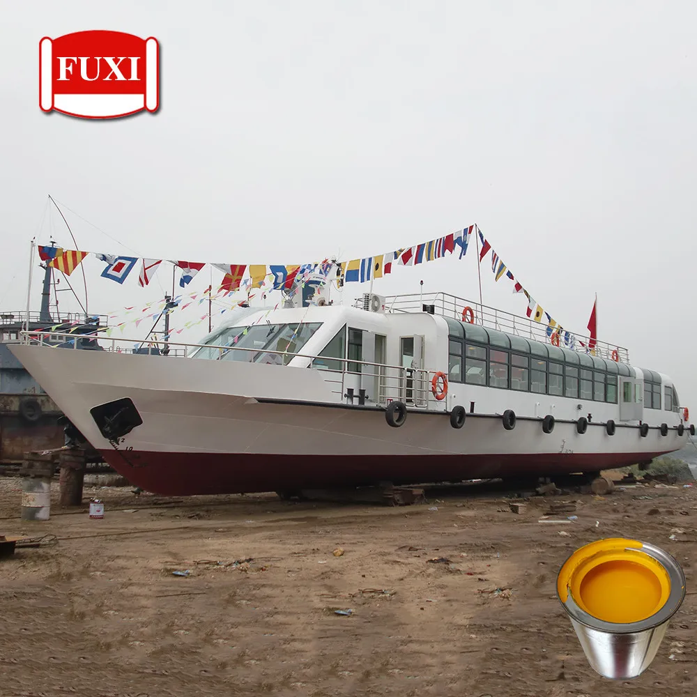 Разноцветная краска для морского корабля