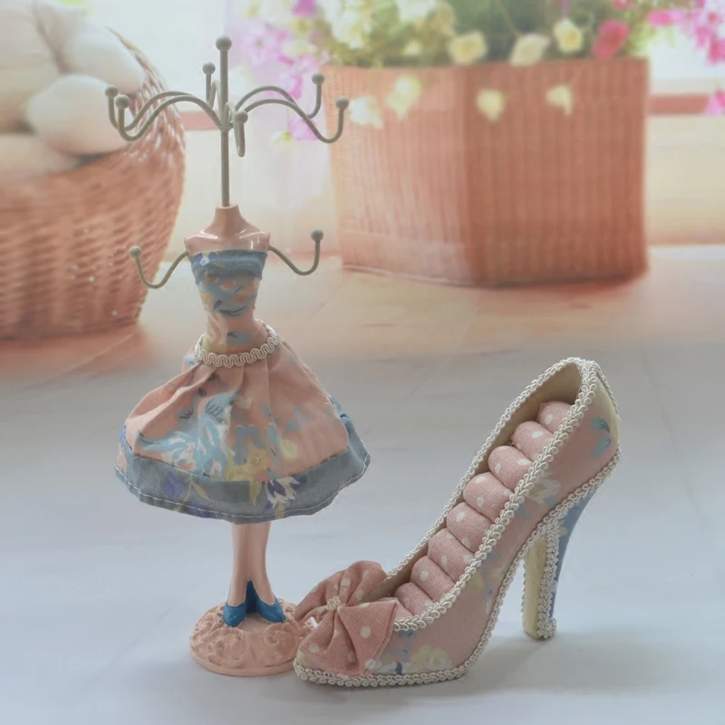 Cheap decorative beauty lady resin mannequin ring necklace jewelry holder for European decor