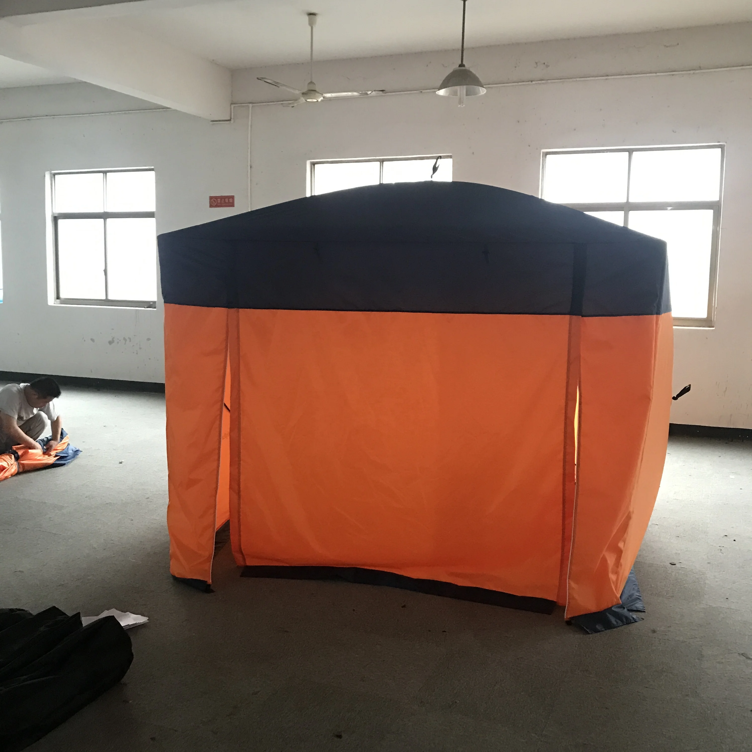 
Portable Work Cabana Eemergency Camping Tent for Sale 