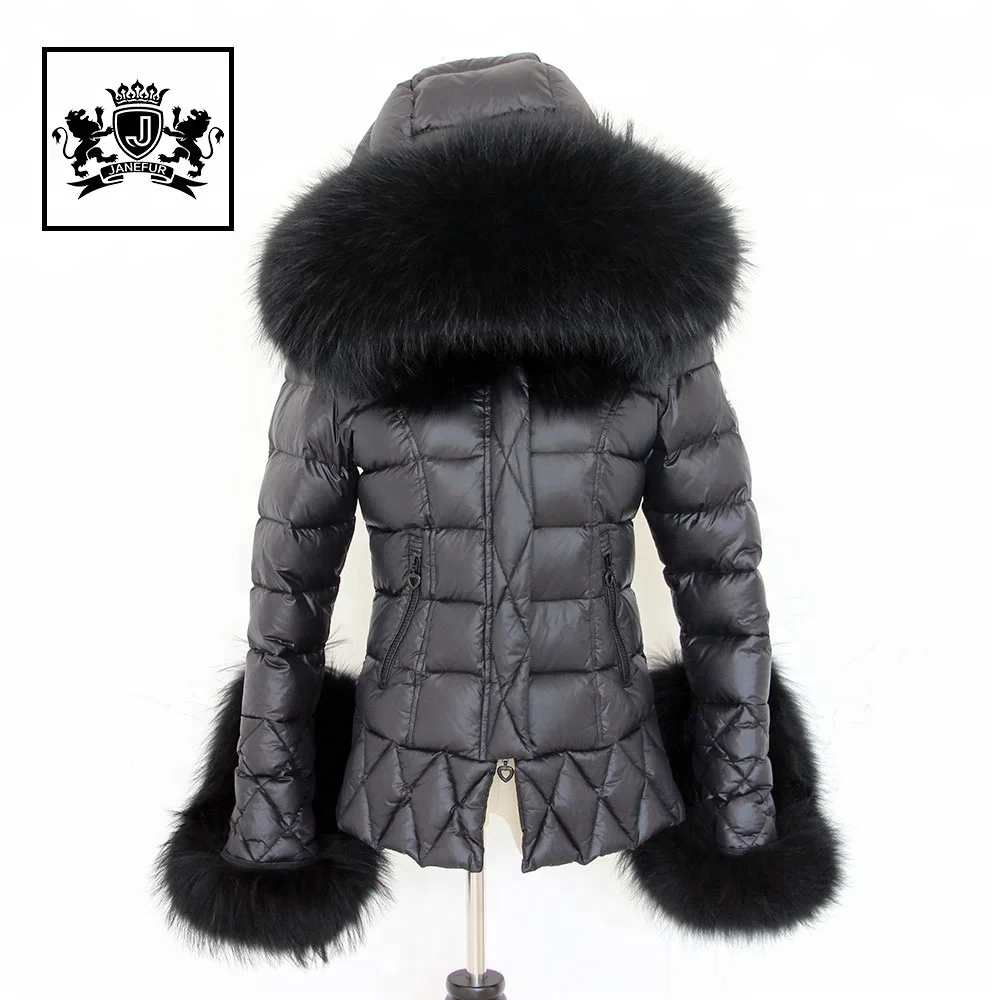 Wholesale winter down parka women short down jacket with raccoon fur decoration