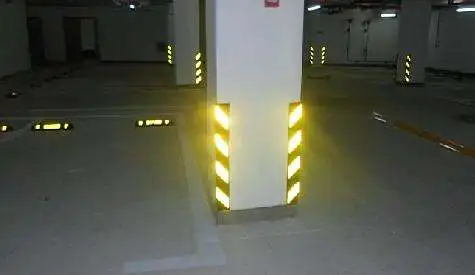 800mm right angle parking Safety reflective Rubber corner guards for walls