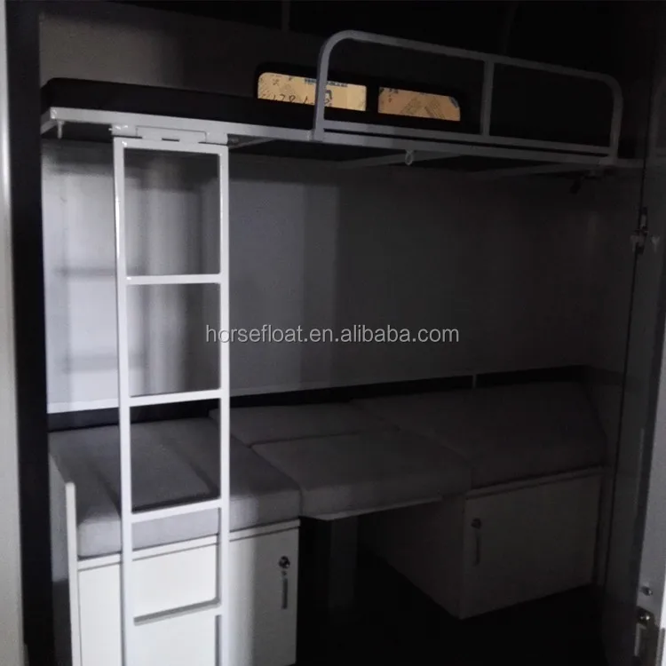 Luxury 2 horse trailer with living quarters to Australia marekt