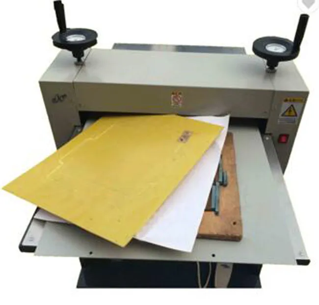 Semi automatic manual flat bed jigsaw puzzle paper die cutting creasing press machine die cutting machine