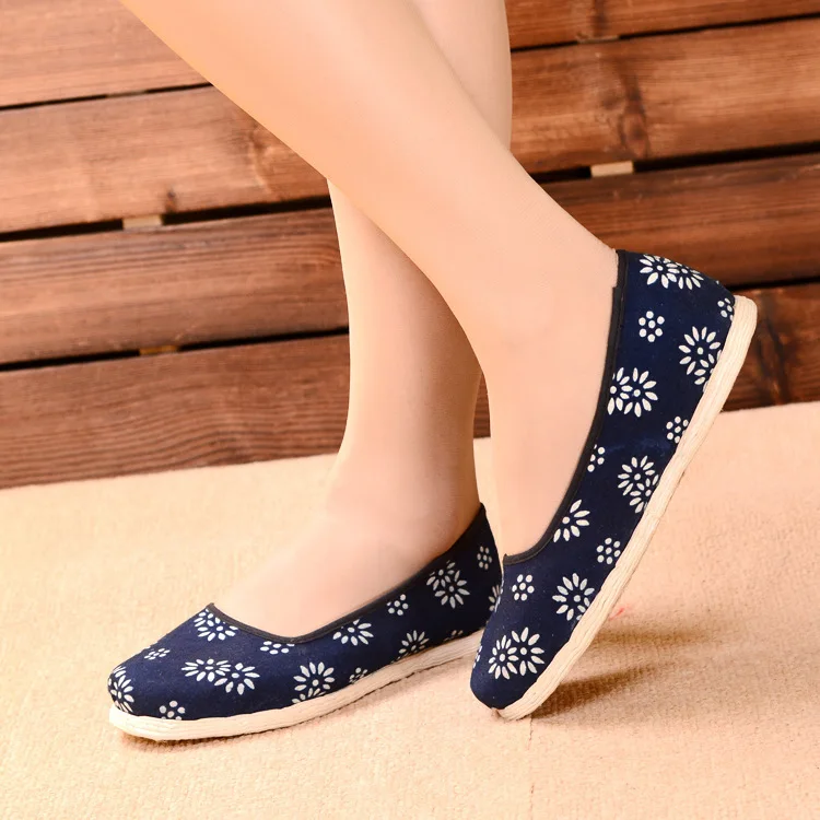 
Indoor beautiful Printing Canvas casual shoes for female 