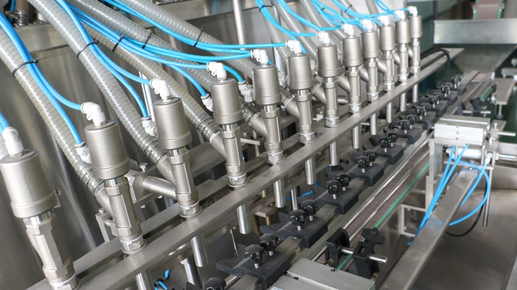 Customized peanut soybean corn edible oil or juice  bottle filling machine