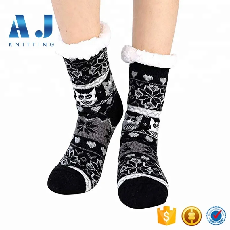 AJ18200 Wholesale Thick Sherpa Fleece lined Non Skid Fuzzy Slipper Socks for Women