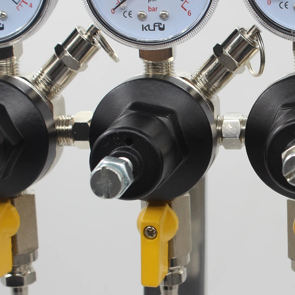 KLF08-42 China klfu brass whole sale three body  Co2 N2 beer regulator long gas hose