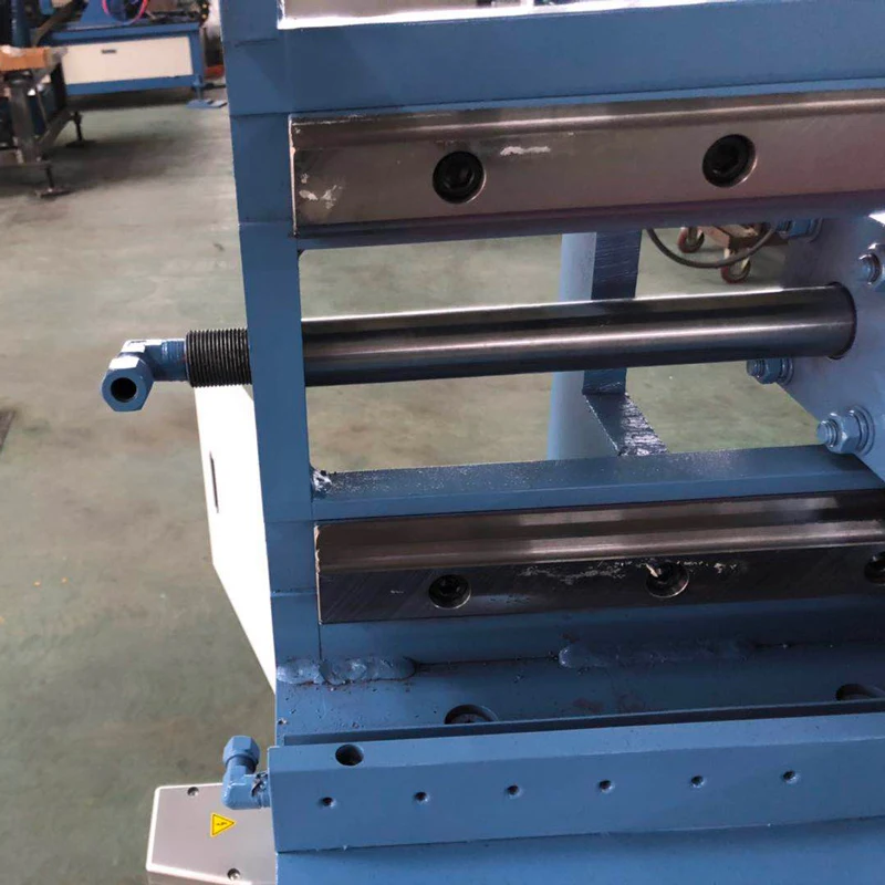 Chinese supplier wholesale durable co2 20kg fire extinguisher welding machine