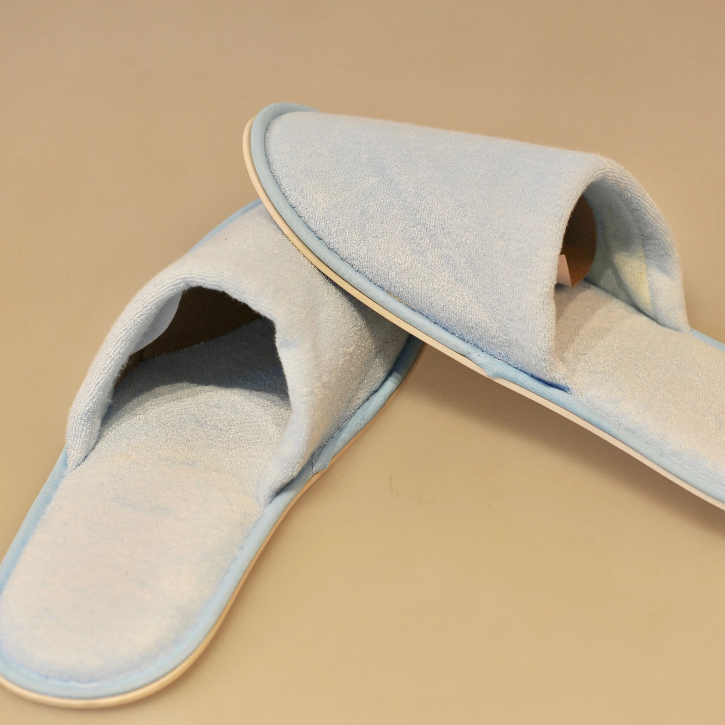 
Eco friendly blue bamboo fabric slipper with PE sole for hotel and bathroom 