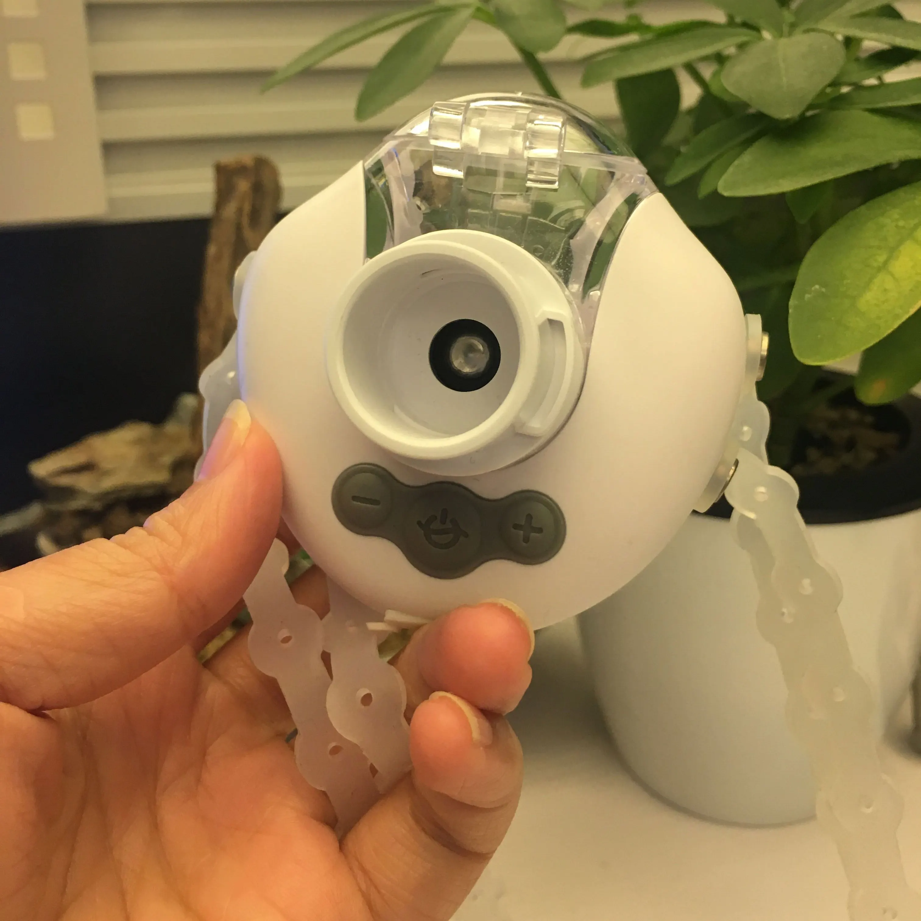 Feellife portable mesh nebulizer frequency conversion technology air mask II with mask for athma COPD