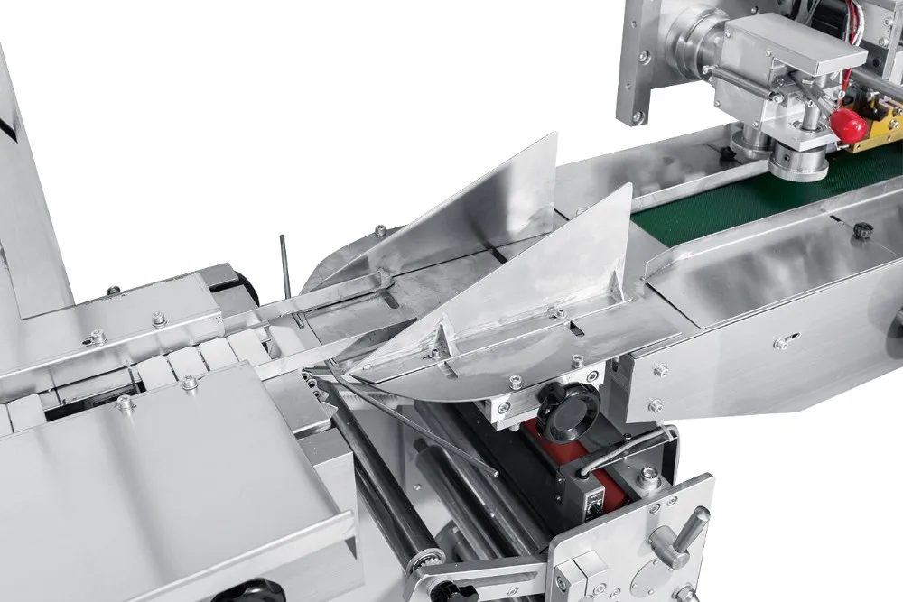 Tentoo hot sale flow pillow peanut candy taffy toffee packing machine